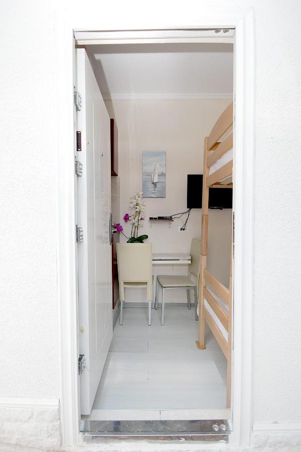 Studio Apartman Sveti Stefan Daire Dış mekan fotoğraf